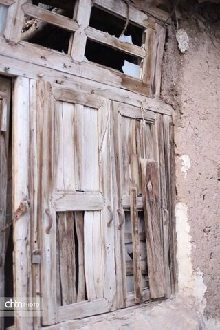 درهای قدیمی در طالقان