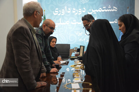 بازدید معاون استاندار یزد از روند داوری مهر اصالت ملی صنایع‌دستی