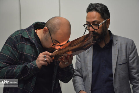 بازدید معاون استاندار یزد از روند داوری مهر اصالت ملی صنایع‌دستی