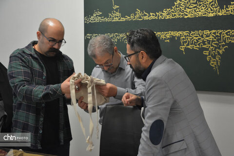 بازدید معاون استاندار یزد از روند داوری مهر اصالت ملی صنایع‌دستی