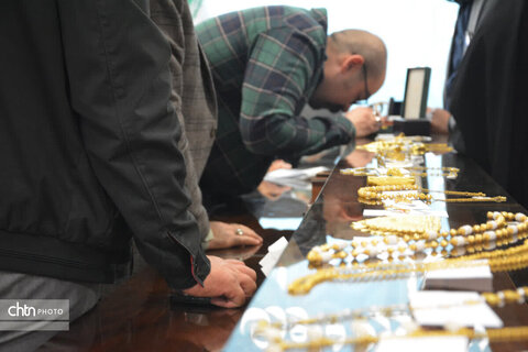 بازدید معاون استاندار یزد از روند داوری مهر اصالت ملی صنایع‌دستی