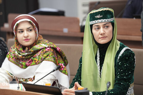 نشست ملی «توسعه مهارت‌های کارآفرینی زنان عشایر حامل میراث فرهنگی ناملموس در راستای تحقق معیشت پایدار»