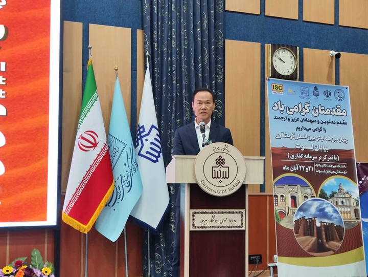 رئیس دفتر یونسکو در ایران: گردشگری مسئولانه راهی برای حفاظت از بیابان لوت است/ یونسکو همچنان متعهد به همکاری با دولت جمهوری اسلامی ایران و نهادهای محلی است