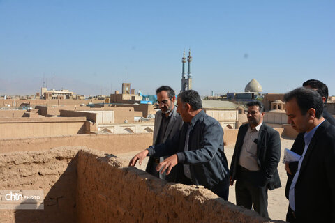 بازدید معاون استاندار از پروژه های مهم میراث فرهنگی یزد
