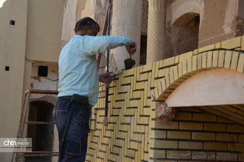 بازدید معاون استاندار از پروژه های مهم میراث فرهنگی یزد