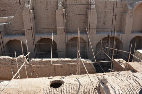 بازدید معاون استاندار از پروژه های مهم میراث فرهنگی یزد