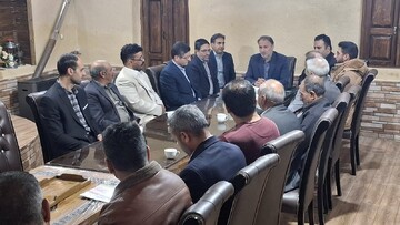 بررسی چالش‌ها و توسعه گردشگری و صنایع‌دستی در دیدار سرپرست اداره‌کل با فعالان اسفراین