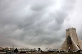 کیفیت هوای ابری تهران نارنجی است