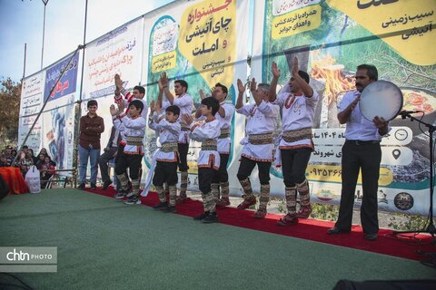 جشنواره املت سیب‌زمینی و چای آتیشی در بجنورد