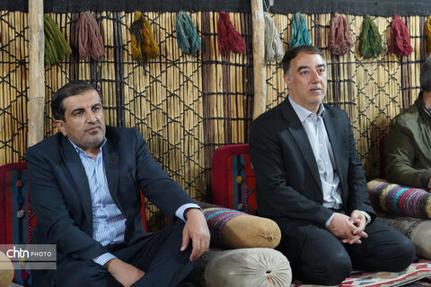 بازدید استاندار همدان از جشنواره اقوام عشایر و نمایشگاه صنایع‌دستی، سوغات و هدایا