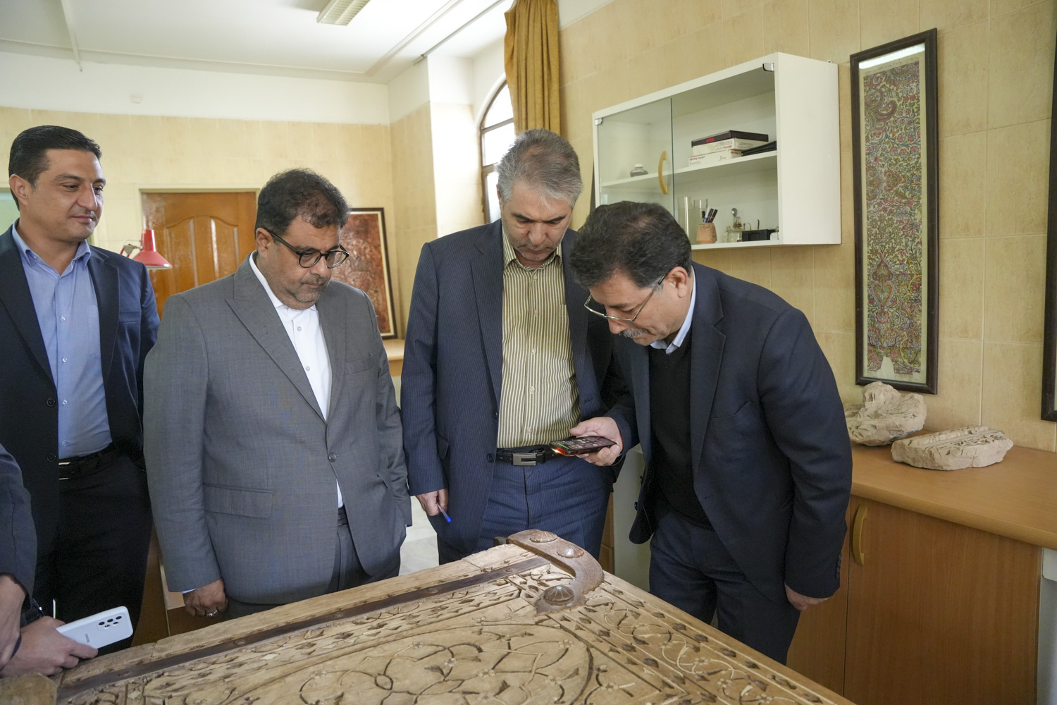 حضور معاون توسعه مدیریت وزارت میراثفرهنگی در جمع کارکنان کرمان