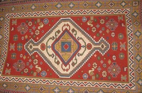 «سرانداز» حاصل تراوش ذهنی بافندگان گلیم بختیاری است