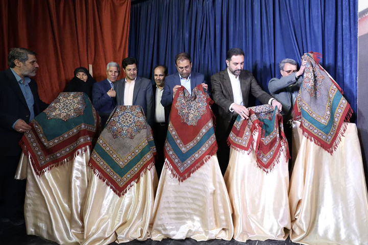 لزوم حفاظت از گویش‌ها و آیین‌های محلی در برابر تهاجم فرهنگی