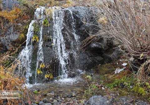 جلوه‌گری رنگ‌ها در دامنه‌های سنندج