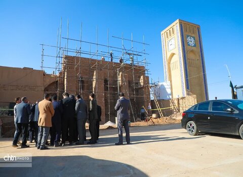 بازدید میدانی استاندار یزد از بازار سنتی و گارگاهای مهم مرمتی بافت تاریخی یزد ؛ دستور تسریع در مرمت پروژه‌های اولویت‌دار