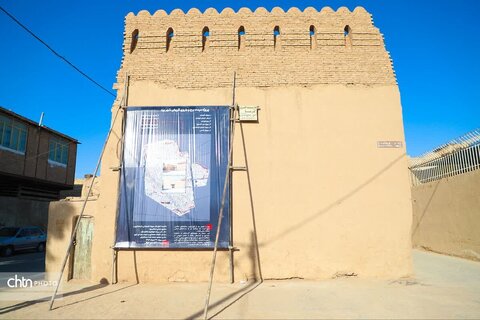 بازدید میدانی استاندار یزد از بازار سنتی و گارگاهای مهم مرمتی بافت تاریخی یزد ؛ دستور تسریع در مرمت پروژه‌های اولویت‌دار