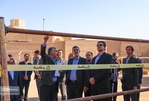 بازدید میدانی استاندار یزد از بازار سنتی و گارگاهای مهم مرمتی بافت تاریخی یزد ؛ دستور تسریع در مرمت پروژه‌های اولویت‌دار