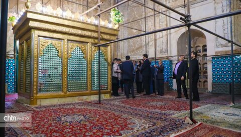 بازدید میدانی استاندار یزد از بازار سنتی و گارگاهای مهم مرمتی بافت تاریخی یزد ؛ دستور تسریع در مرمت پروژه‌های اولویت‌دار