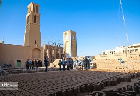 بازدید میدانی استاندار یزد از بازار سنتی و گارگاهای مهم مرمتی بافت تاریخی یزد ؛ دستور تسریع در مرمت پروژه‌های اولویت‌دار