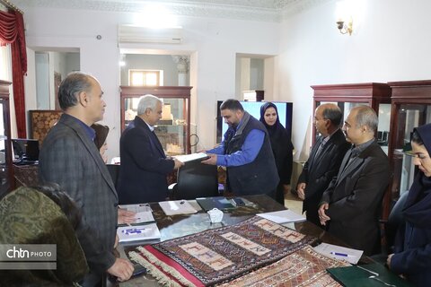 هشتمین دوره داوری مهر اصالت ملی خراسان رضوی در خانه ملک مشهد برگزار شد