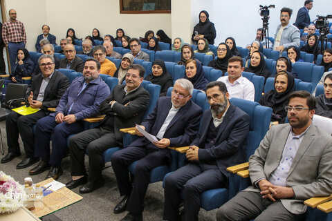 مراسم رونمایی از بیست عنوان کتاب از تازه‌های نشر پژوهشگاه میراث‌فرهنگی و گردشگری با حضور صالحی امیری