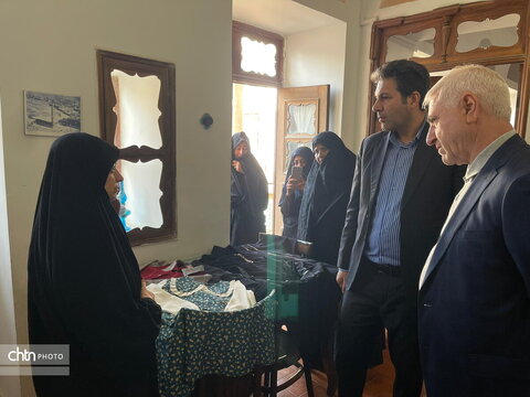 بازدید مدیرعامل صندوق احیاء از بناهای تاریخی استان قم