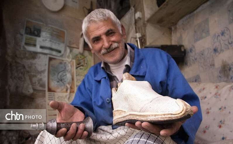 «گیوه»، پایپوش قدیمی مردمان چهارمحال و بختیاری