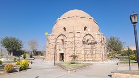 مرمت گنبد جبلیه به‌صورت اضطراری و با تأیید شورای فنی در حال انجام است