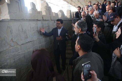 ایرانشناسی