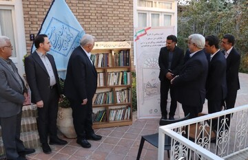 طرح ابتکاری «کتاب در سفر» در اقامتگاه‌های بوم‌گردی و سنتی خراسان رضوی اجرایی شد