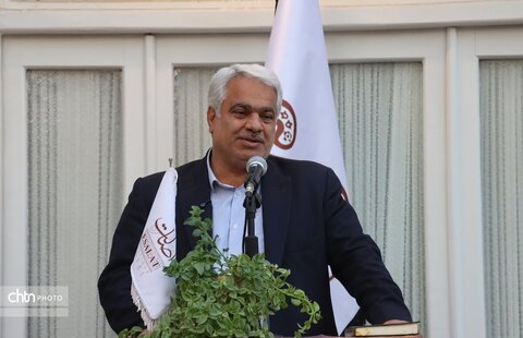 آیین رونمایی از طرح کتاب سفر ویژه اقامتگاه های بومگردی وسنتی هم زمان با هفته کتاب وکتابخوانی در مشهد