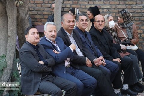 آیین رونمایی از طرح کتاب سفر ویژه اقامتگاه های بومگردی وسنتی هم زمان با هفته کتاب وکتابخوانی در مشهد