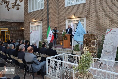 آیین رونمایی از طرح کتاب سفر ویژه اقامتگاه های بومگردی وسنتی هم زمان با هفته کتاب وکتابخوانی در مشهد