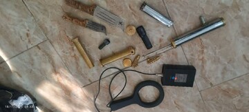 حفاران غیر مجاز غیربومی که به اشیای تاریخی خراسان جنوبی نرسیدند