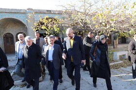 بازدید وزیر میراث‌فرهنگی گردشگری و صنایع‌دستی از سبزه میدان و بازار تاریخی زنجان