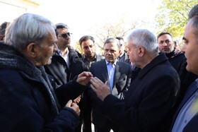 بازدید وزیر میراث‌فرهنگی از اقامتگاه سنتی ایلخانی در شهرستان سلطانیه