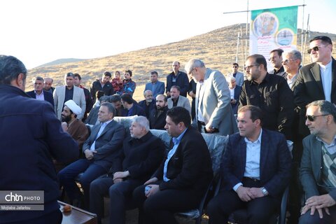 بازدید و جلسه وزیر از زرین غار شهرستان خدابنده