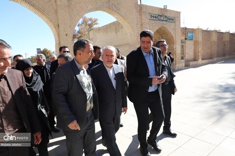 بازدید وزیر میراث‌فرهنگی، گردشگری و صنایع‌دستی از بقعه قیدار نبی