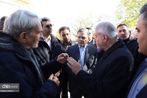بازدید وزیر میراث‌فرهنگی از اقامتگاه سنتی ایلخانی در شهرستان سلطانیه