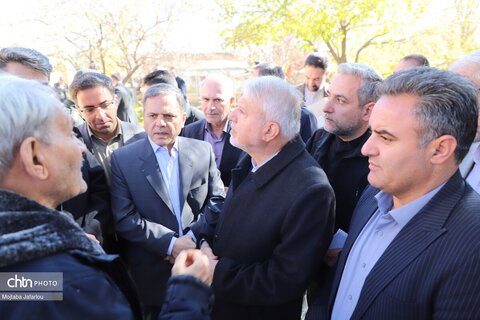 بازدید وزیر میراث‌فرهنگی از اقامتگاه سنتی ایلخانی در شهرستان سلطانیه
