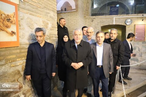 بازدید وزیر میراث‌فرهنگی از موزه مردم شناسی رختشویخانه زنجان