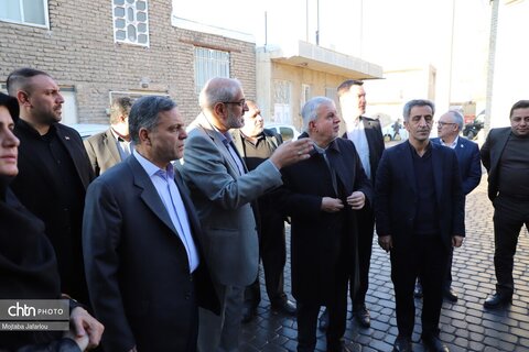 بازدید وزیر میراث‌فرهنگی از موزه مردم شناسی رختشویخانه زنجان