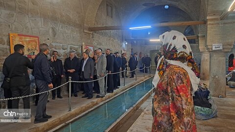 بازدید وزیر میراث‌فرهنگی از موزه مردم شناسی رختشویخانه زنجان