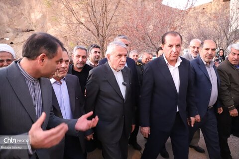 افتتاح مجموعه گردشگری گلابر توسط وزیر میراث‌فرهنگی، گردشگری و صنایع‌دستی