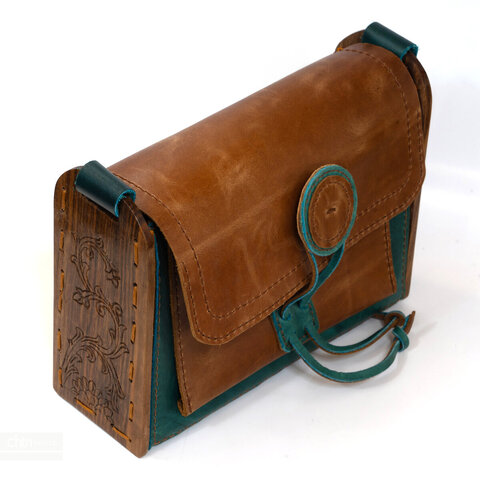 آثار منتخب هشتمین دوره داوری «مهر اصالت ملی» در همدان