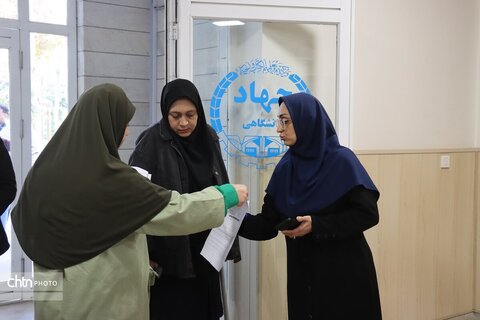 آزمون جامع هماهنگ دوره‌های کوتاه‌مدت گردشگری در سراسر کشور همزمان در خراسان رضوی برگزارشد