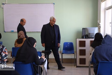 آزمون جامع هماهنگ دوره‌های کوتاه‌مدت گردشگری در سراسر کشور همزمان در خراسان رضوی برگزارشد