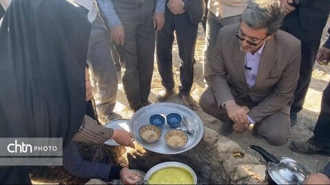 بازدید مدیر کل میراث فرهنگی یزد از کارگاه داوطلبانه مرمت اضطراری برج سنگی تاریخی روستای زارکوییه بهاباد