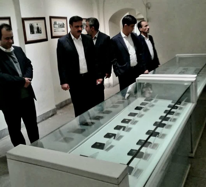 بازدید بازرسان و معاونت‌های بانک ملت از موزه چهارفصل اراک