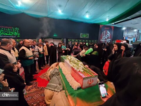 مراسم عزاداری فاطمی با حضور شهید گمنام در حسینیه اعظم هلال رضوی ارومیه